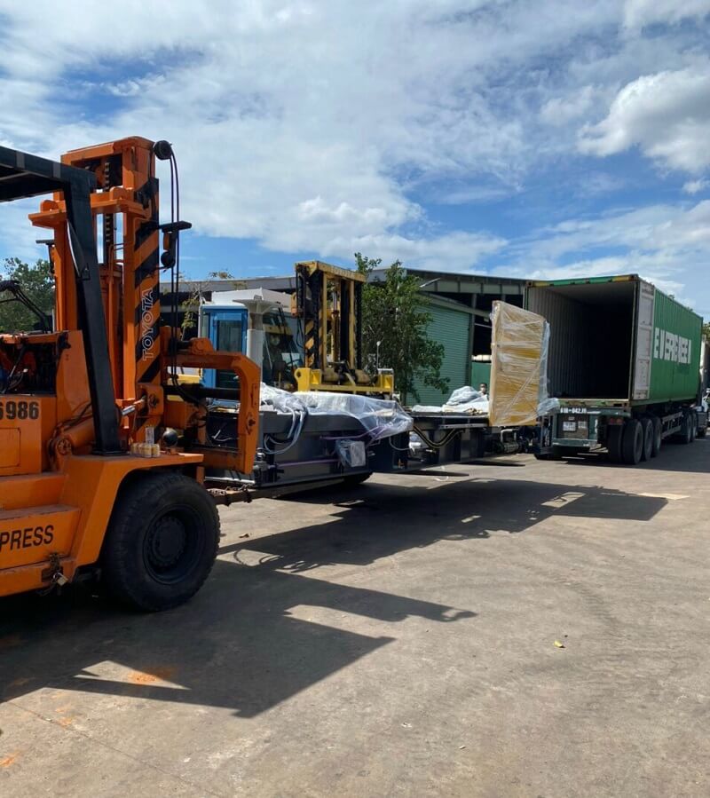 Rent a forklift to remove containers