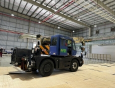 Price list for renting bucket cranes, kato cranes, and crane-mounted tractors