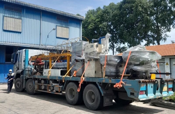 di dời máy móc - đóng rút Container tại Mỹ Phước