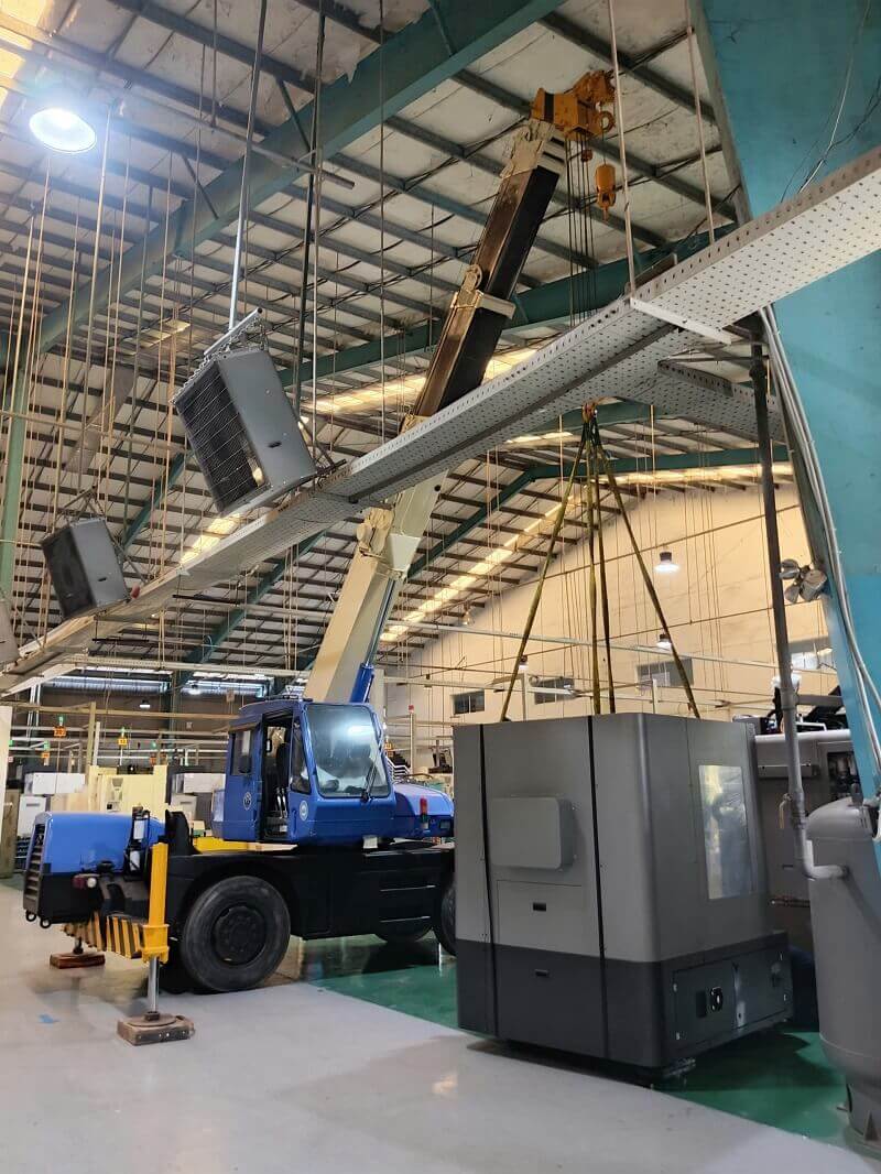 Tháo lắp máy CNC