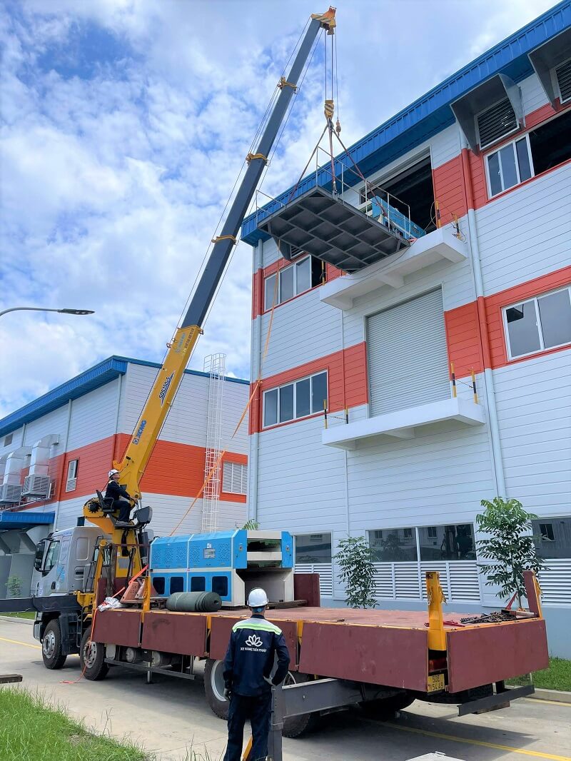 Dịch vụ nâng hạ máy móc lên tầng nâng hạ máy móc lên tầng