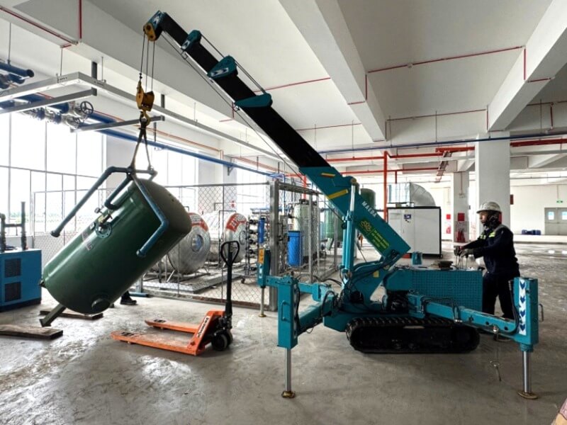 Dịch vụ nâng hạ máy móc ở HCM