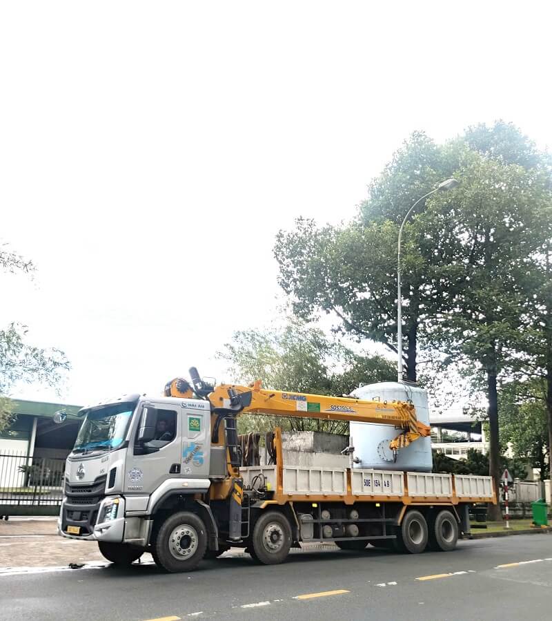 thuê cẩu nâng hạ ở Sài Gòn