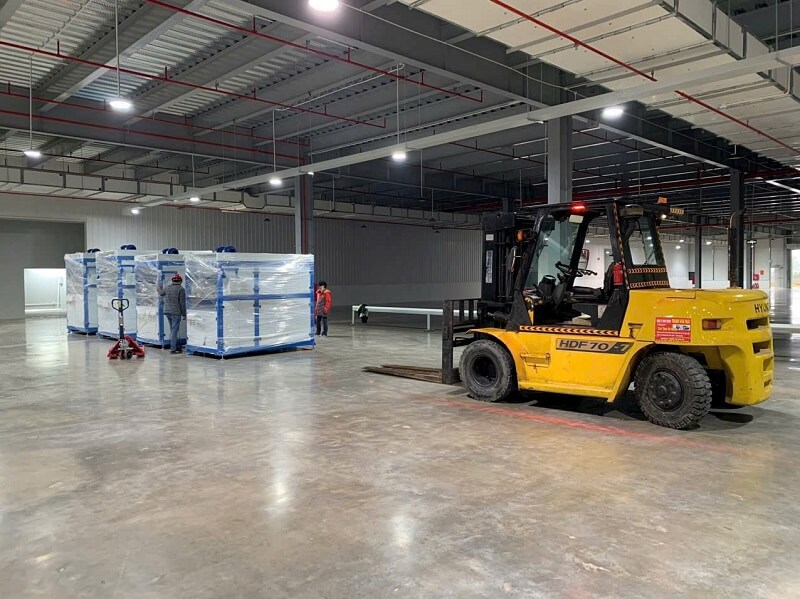 xe nâng 10 tấn lắp máy tại Dĩ An xe nâng 10 tấn lắp máy tại Dĩ An