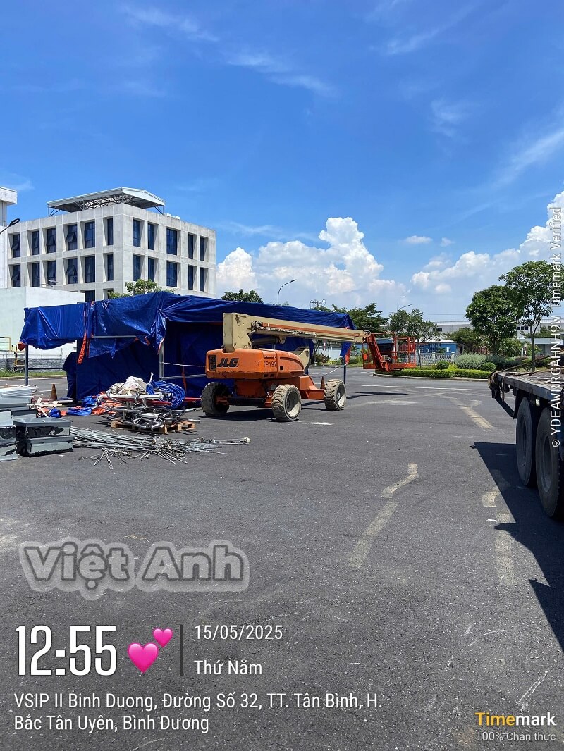 thuê xe nâng Boom Lift tại Bình Dương