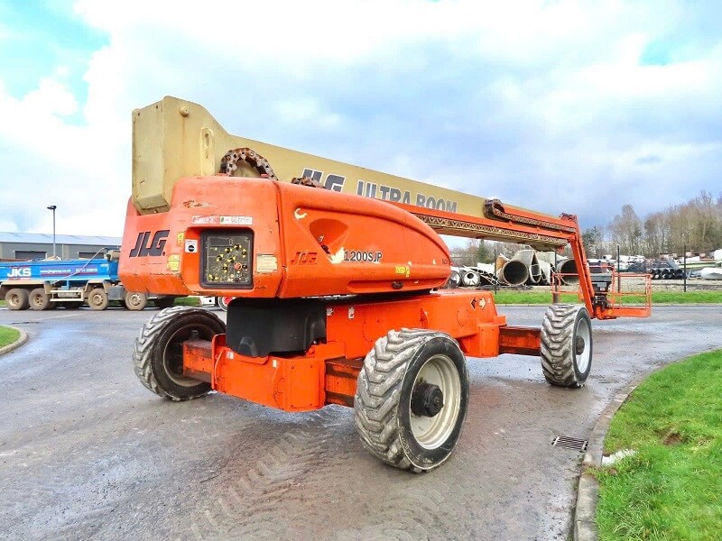 Xe boom lift JLG 35m Xe boom lift JLG 35m