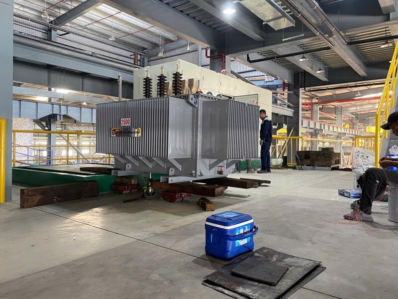 di dời máy biến áp lên bệ